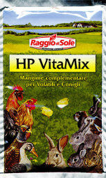 Pet food in powder